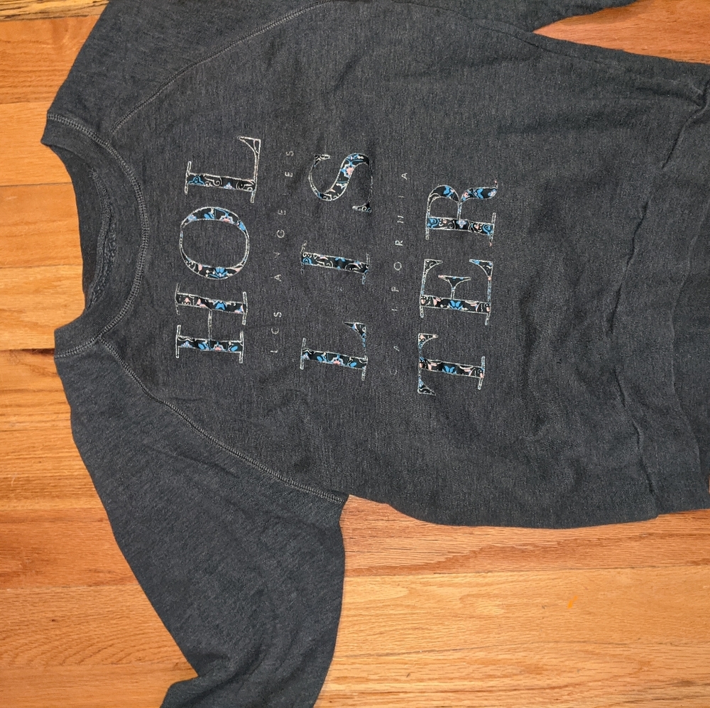 sweater / sweatshirt